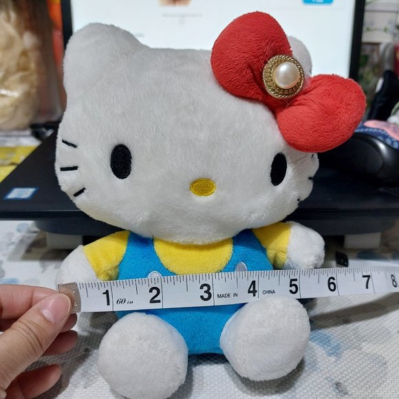 Beautiful Cute Hello Kitty In Blue Overalls Plush Toy - Picture 3 of 4